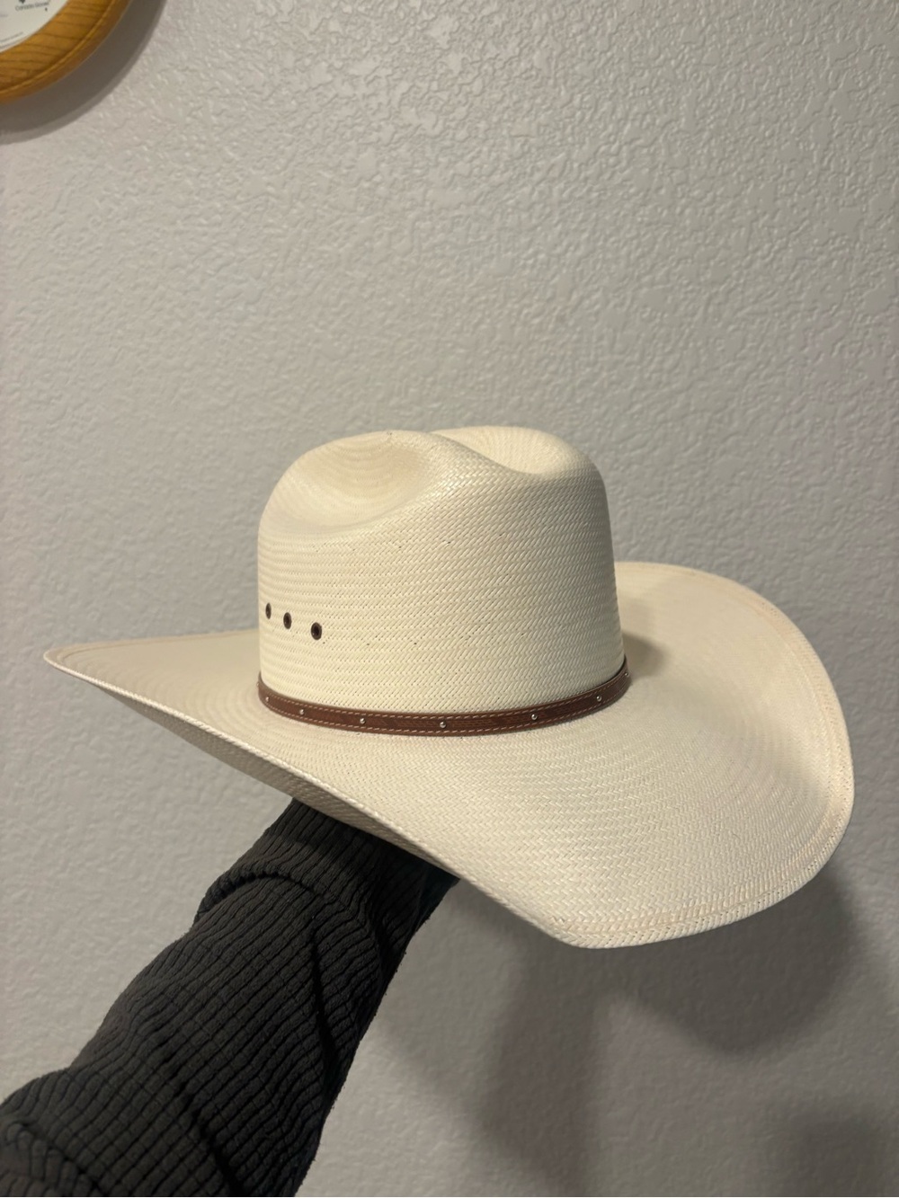 Maddock 10x Straw Cowboy Hat - Cream with Brown Band